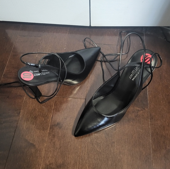 Black pointed tie-up heels (10) - Picture 2 of 5